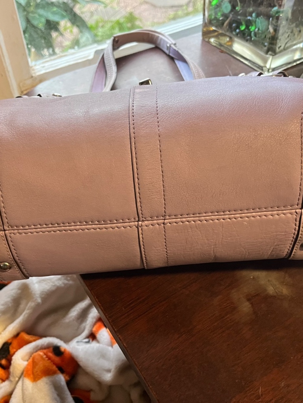 Lavender coach shoulder bag - Picture 3 of 7